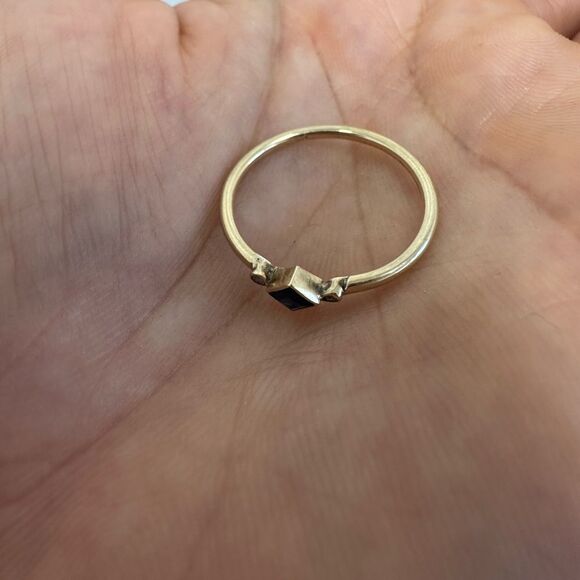 Vintage 8K Solid Gold Blue Saphire & Diamond Dainty Stacking Ring Size 6.75 - Picture 8 of 11